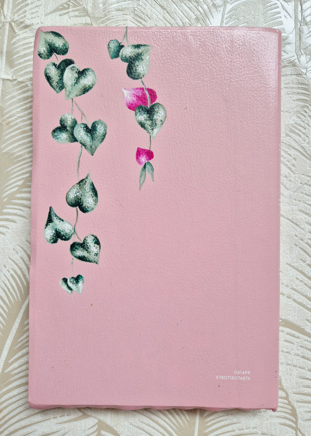 Handpainted New King James Version Bible - String of hearts design